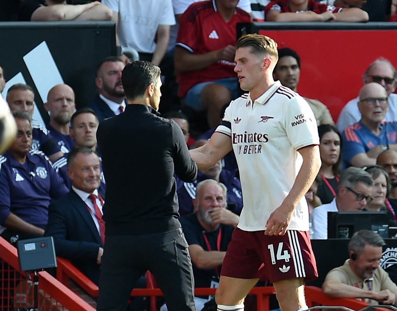 500彩票一站服务-沃尔科特：约克雷斯首秀就客战曼联并不容易，他还需要找状态