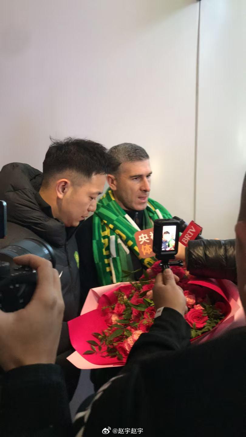 500彩票一站服务-新帅到位，国安主教练蒙哥马利已经抵达北京