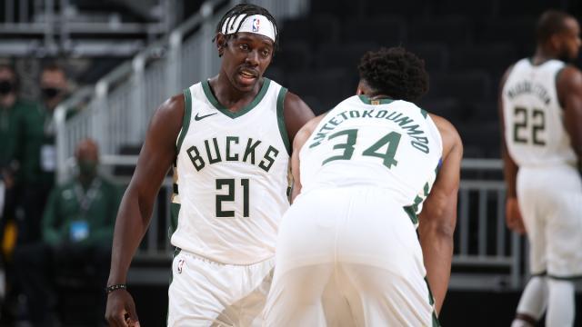 1630484978352043890.jpg jrueholiday-1.jpg